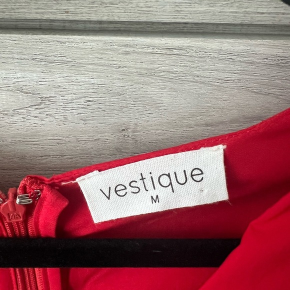 Vestique red ruffles dress - Picture 3 of 3